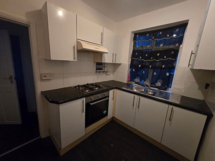 2 Bedroom Flat To Rent In Albert Road, London, SE25
