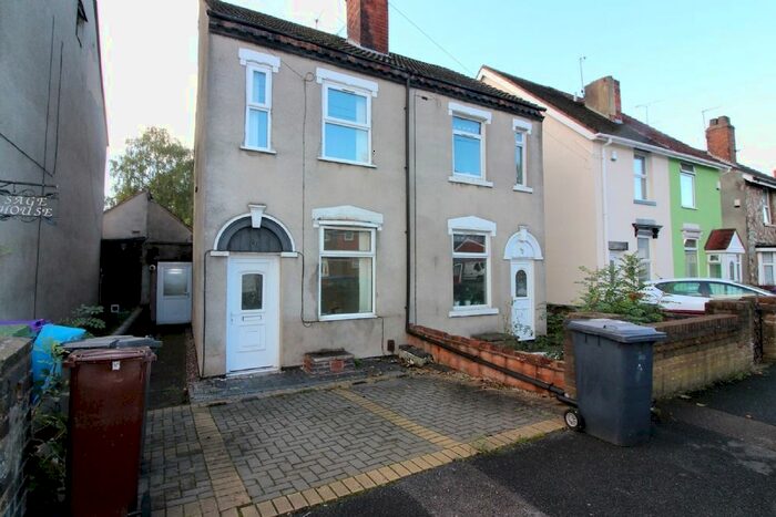 2 Bedroom Semi-Detached House To Rent In Green Lanes, Bilston WV14