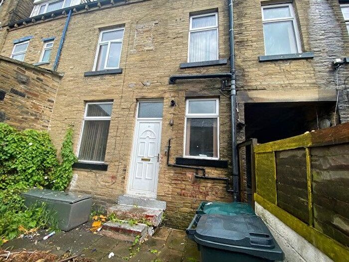 2 Bedroom Terraced House To Rent In Kensington Street, Bradford, West Yorkshire, BD8