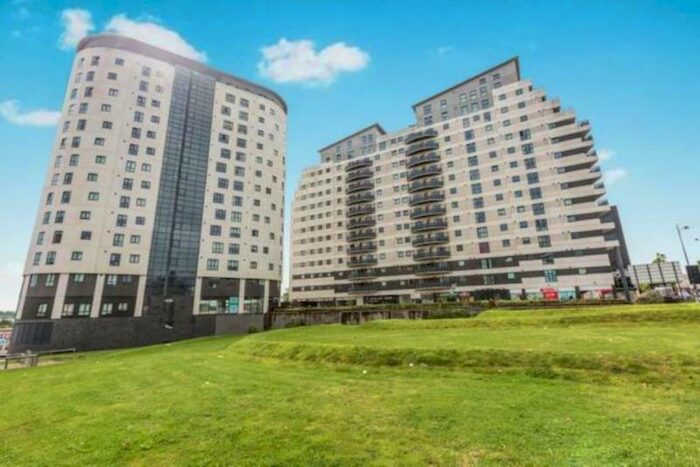 1 Bedroom Apartment To Rent In Hive, Masshouse Plaza, Birmingham, B5