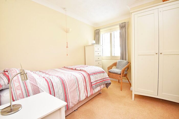 2 Bedroom Flat For Sale In East Parade, Harrogate, HG1