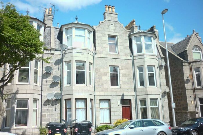 1 Bedroom Flat To Rent In Union Grove, The West End, Aberdeen, AB10