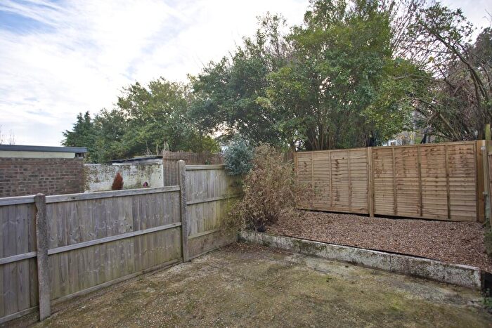 3 Bedroom Terraced House For Sale In Wyndham Road, Dover, Kent, CT17