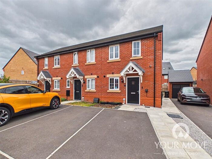 2 Bedroom End Of Terrace House For Sale In Purse Drive, Crewe, Cheshire, CW1