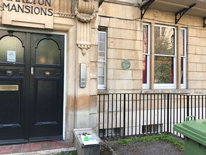 4 Bedroom Flat To Rent In Carlton Mansions, Richmond Park Road, Bristol, BS8