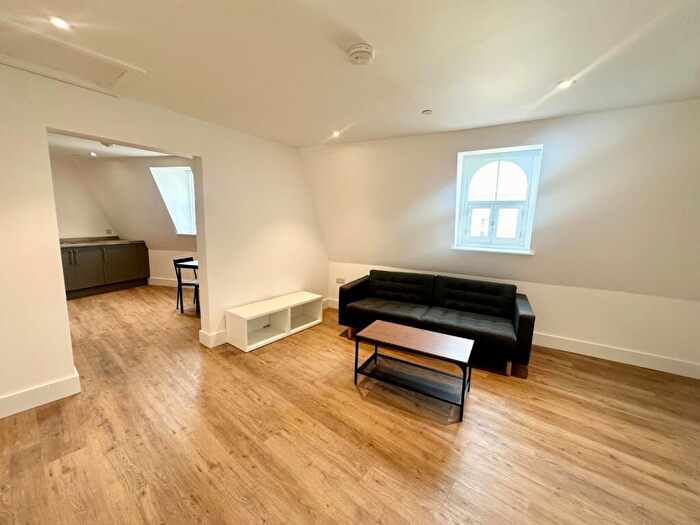 1 Bedroom Apartment To Rent In Carlton Street, Nottingham, Nottinghamshire, NG1