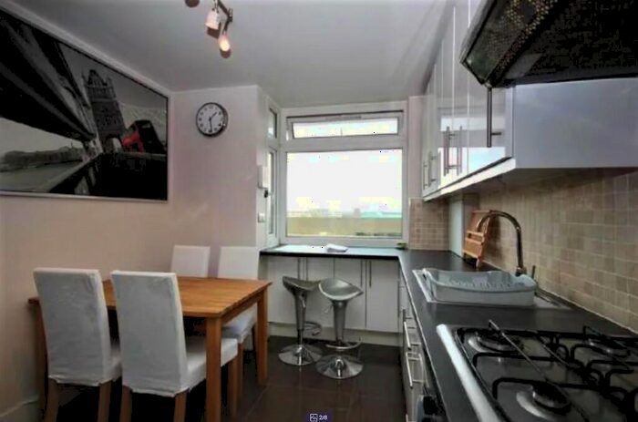 3 Bedroom Flat To Rent In Marine Street, Dickens Estate, London, SE16