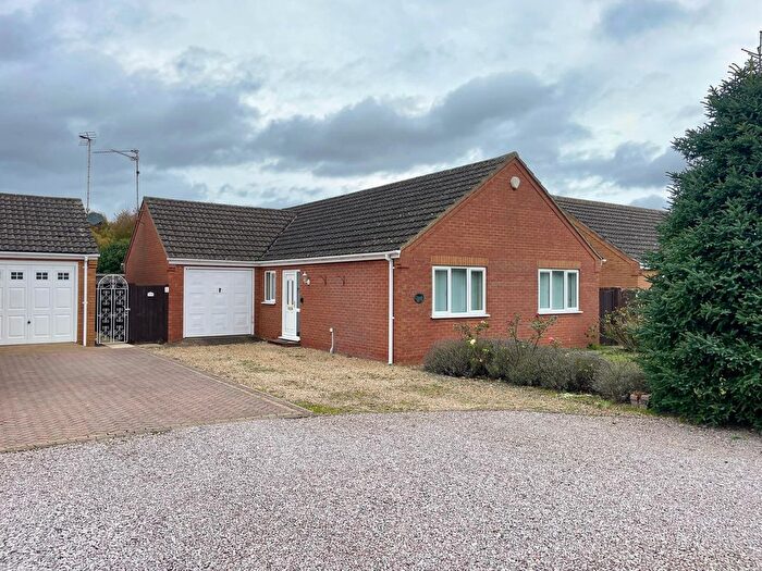 3 Bedroom Detached Bungalow For Sale In St. Edmunds Drive, Emneth, Wisbech, PE14