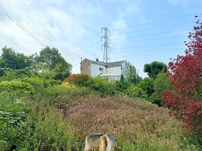 3 Bedroom Semi-Detached House For Sale In Bog Green Lane, Huddersfield, HD5