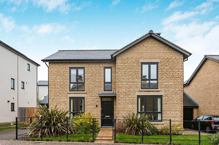 5 Bedroom Detached House For Sale In Clover Drive, Cheltenham, GL52