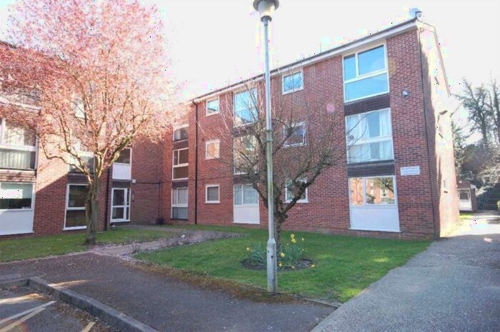 1 Bedroom Flat To Rent In Trafalgar Court, Southcote Road, RG30