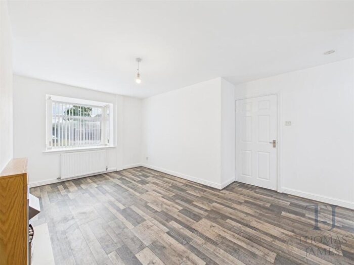 2 Bedroom Semi-Detached Bungalow For Sale In Thorntons Close, Cotgrave, Nottingham, NG12