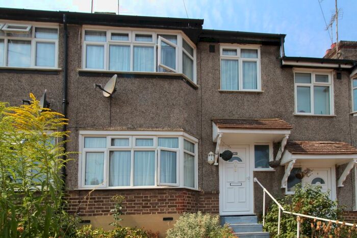 3 Bedroom Terraced House To Rent In Grosvenor Crescent Dartford, DA1