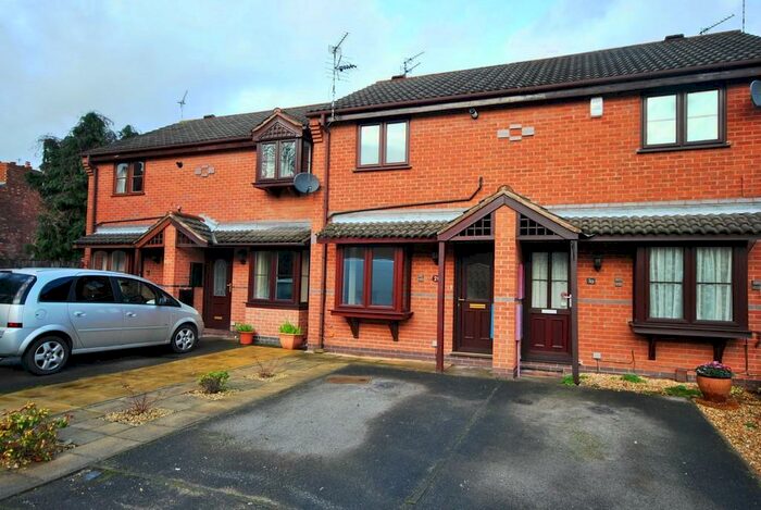 2 Bedroom Semi-Detached House To Rent In Avon Gardens, West Bridgford, NG2