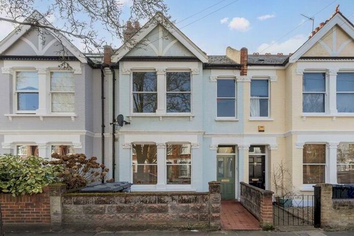 1 Bedroom Flat To Rent In Temple Road, London, W4