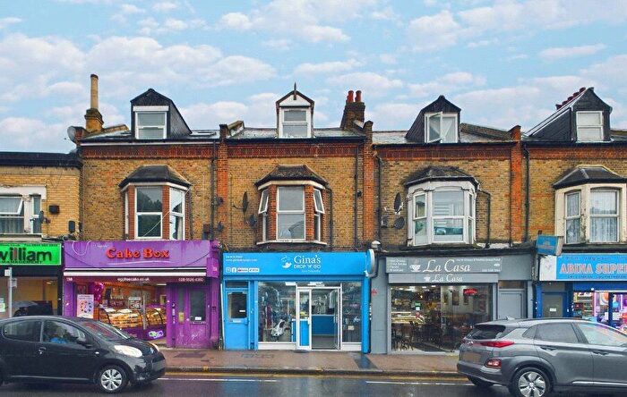 1 Bedroom Flat To Rent In Hoe Street, Walthamstow, E17