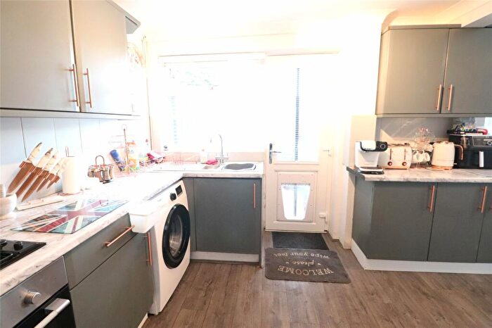 3 Bedroom Terraced House For Sale In Arnull Crescent, Daventry, Northamptonshire, NN11