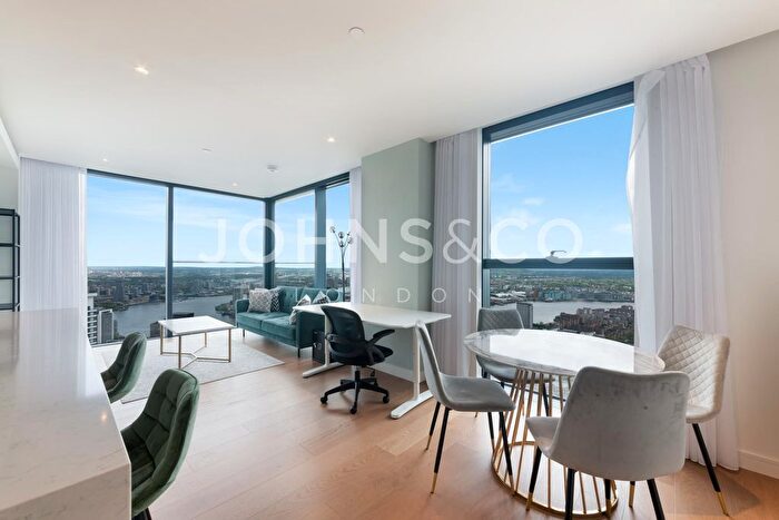 2 Bedroom Flat To Rent In Hampton Tower, South Quay Plaza, Canary Wharf, E14