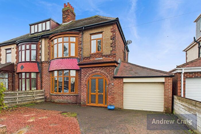 3 Bedroom Semi Detached House For Sale In Grosvenor Road, South Shields, NE33