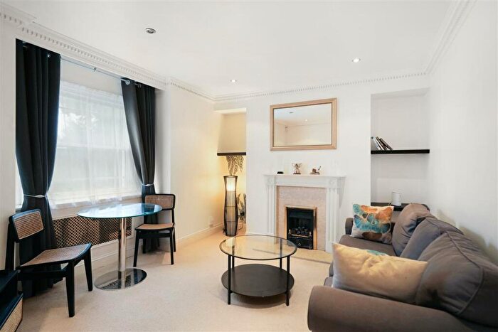 2 Bedroom Flat To Rent In Edith Grove, SW10
