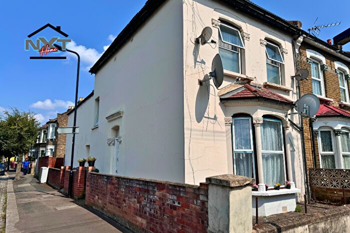 1 Bedroom Flat To Rent In Beaconsfield Road, London, E10