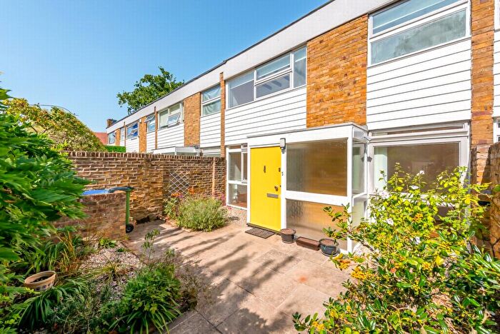 3 Bedroom House To Rent In The Plantation, Blackheath, SE3