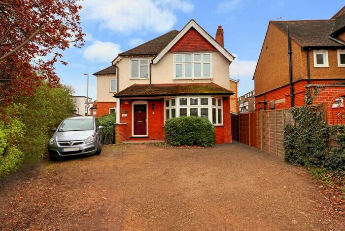 4 Bedroom Detached House To Rent In Berrylands Road, Surbiton, KT5