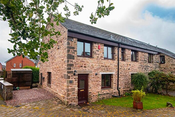 4 Bedroom Semi-Detached House For Sale In Barn Acre, Blackrod, Bolton, BL6