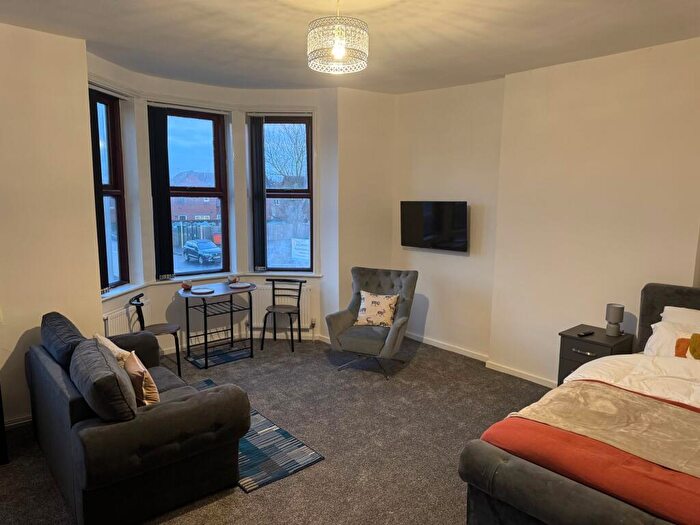 1 Bedroom House To Rent In Claremont Road, Manchester, M14