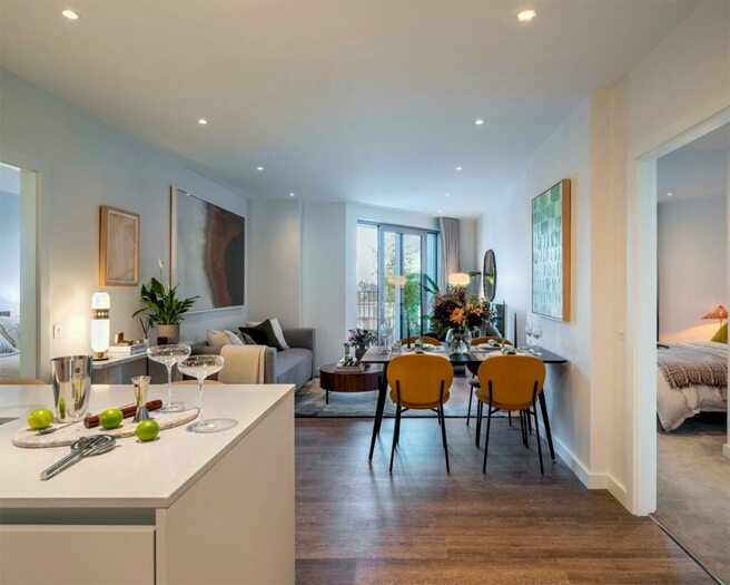 2 Bedroom Property To Rent In Nine Elms Lane, London, SW11