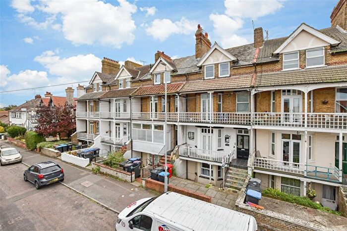 1 Bedroom Flat For Sale In Cuthbert Road, Westgate-On-Sea, Kent, CT8
