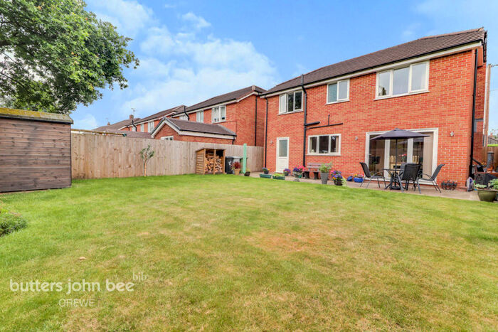 4 Bedroom Detached House For Sale In Spinney Drive, Weston, CW2