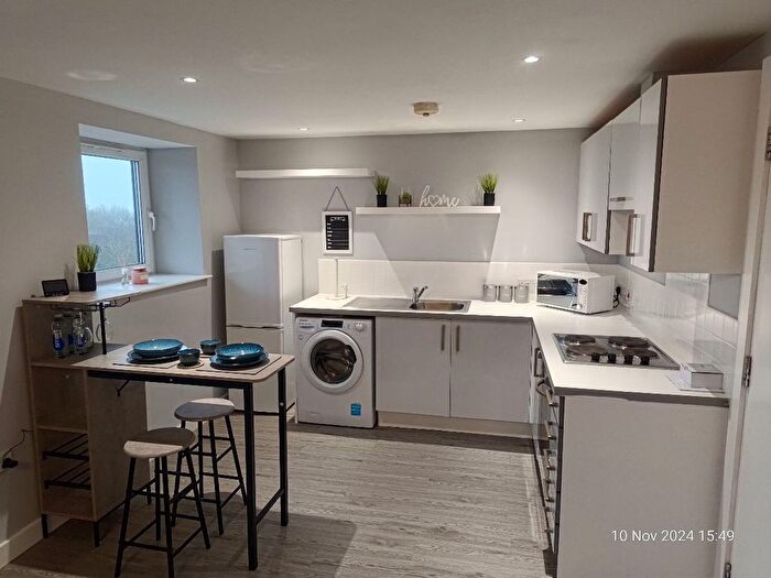 1 Bedroom Flat To Rent In Apartment, Lakeside Rise, Manchester, M9