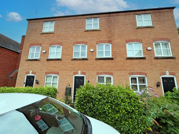 3 Bedroom Town House To Rent In Millbank Place, Bestwood Village, Nottingham, NG6