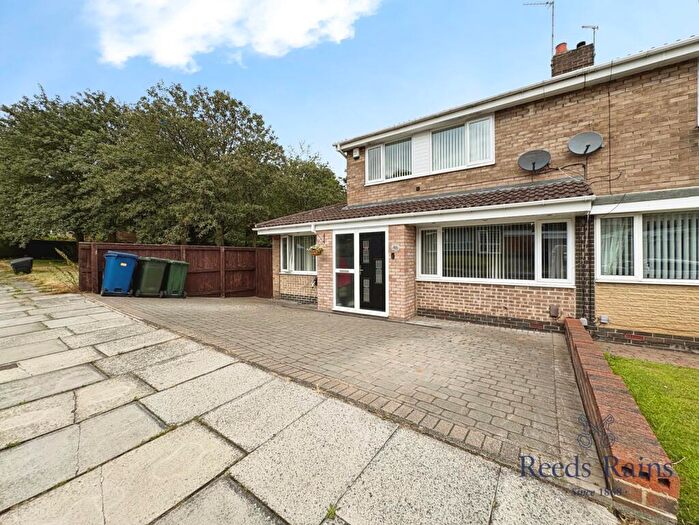 3 Bedroom Semi-Detached House For Sale In St. Buryan Crescent, Newcastle Upon Tyne, Tyne And Wear, NE5