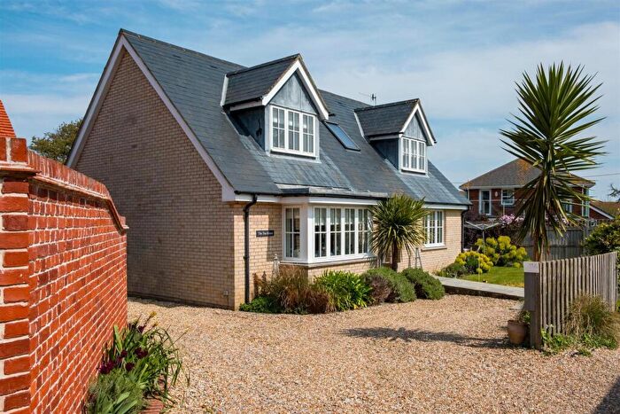 3 Bedroom Detached House For Sale In Bembridge, Isle Of Wight, PO35