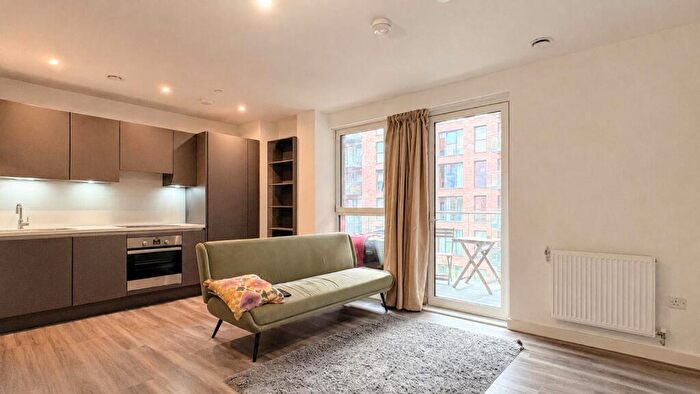 Flat For Sale In Upton Park, London, E13