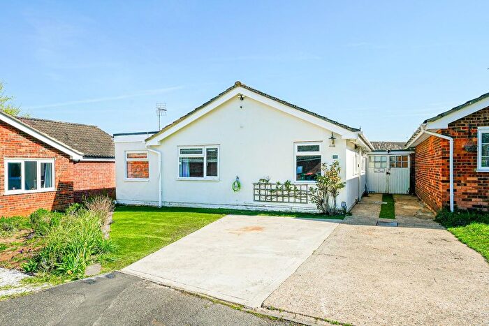 4 Bedroom Bungalow For Sale In Grasmere Way, Leighton Buzzard, LU7