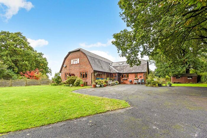 5 Bedroom Detached House For Sale In Barn Lane, Four Marks, Alton, Hampshire, GU34