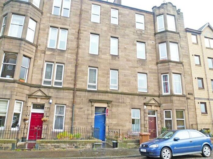 2 Bedroom Flat To Rent In Harrison Road, Edinburgh, Midlothian, EH11