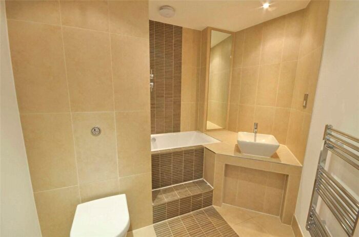 1 Bedroom Apartment To Rent In Jefferson Place, Manchester City Centre, Manchester, M4