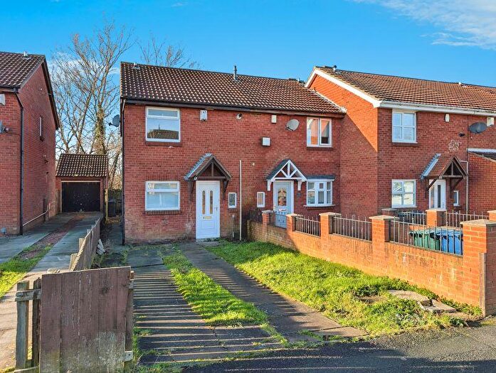 3 Bedroom End Of Terrace House For Sale In Yatesbury Avenue, Blakelaw, Newcastle Upon Tyne, NE5