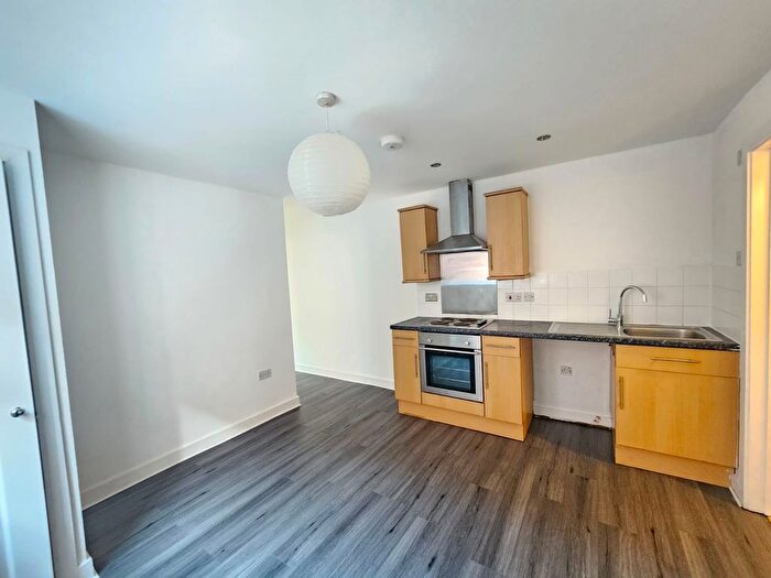 2 Bedroom Flat To Rent In Winchester Road, Southampton, SO16