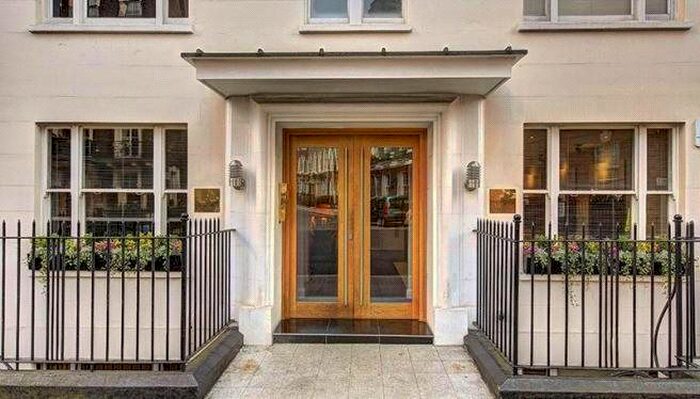Studio To Rent In Hill Street, Mayfair, W1J
