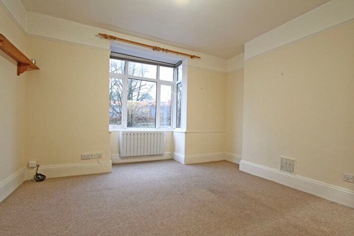 1 Bedroom Flat To Rent In Broughton Road, Banbury, Oxon, OX16