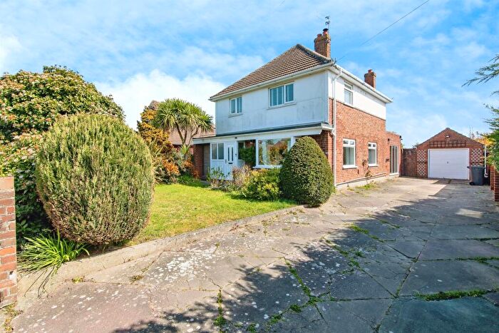 4 Bedroom Detached House For Sale In Gunton St. Peters Avenue, Lowestoft, NR32