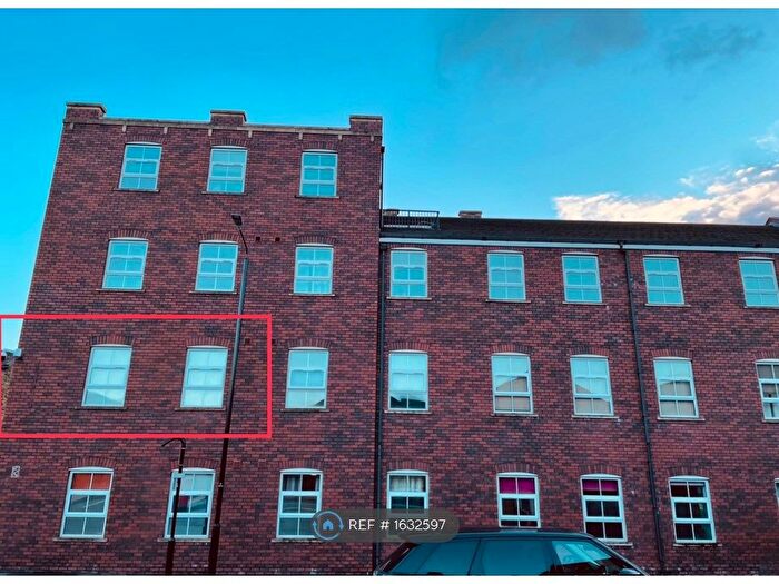 2 Bedroom Flat To Rent In Commercial Street, Morley, Leeds, LS27