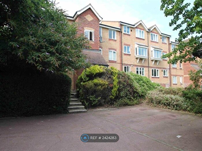 1 Bedroom Flat To Rent In Shorwell Court, Purfleet, RM19