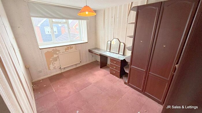 3 Bedroom End Of Terrace House For Sale In Kingsmead, Cheshunt, EN8
