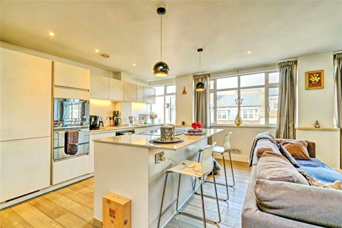 2 Bedroom Flat For Sale In Post Office Road, Bournemouth, Dorset, BH1